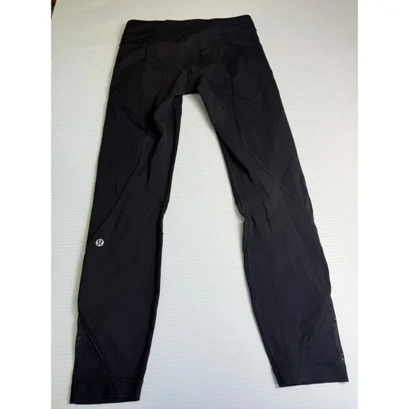 Lululemon Black High Rise Workout Leggings Cropped Zipper Pockets 6 - Picture 6 of 9